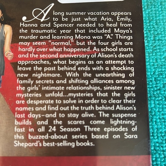 Pretty little liars DVDs - Picture 3 of 3